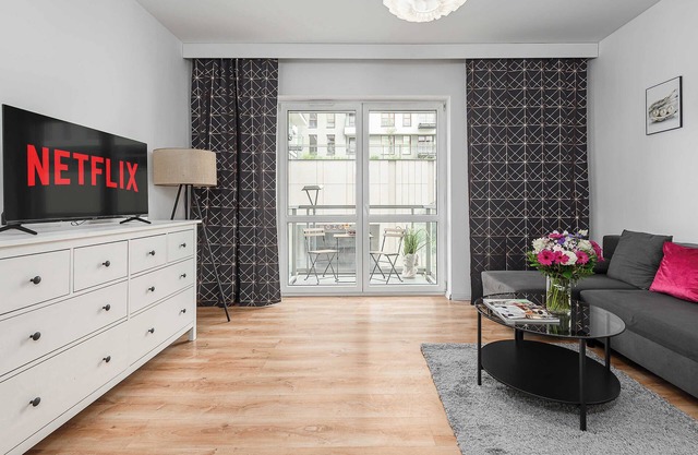 Lumina apart with parking in Center