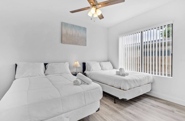 Lux 1BD 5 min to Design District