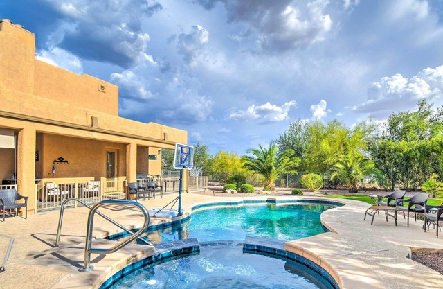Luxe Apache Junction Escape w/ Pool & Hot Tub