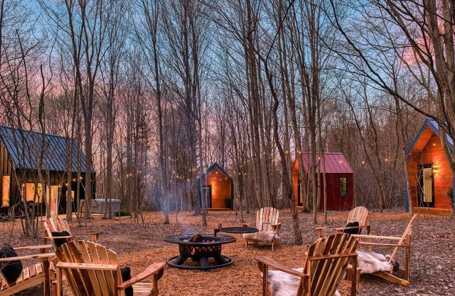 Luxe Cabin /Hot Tub / EV Charger