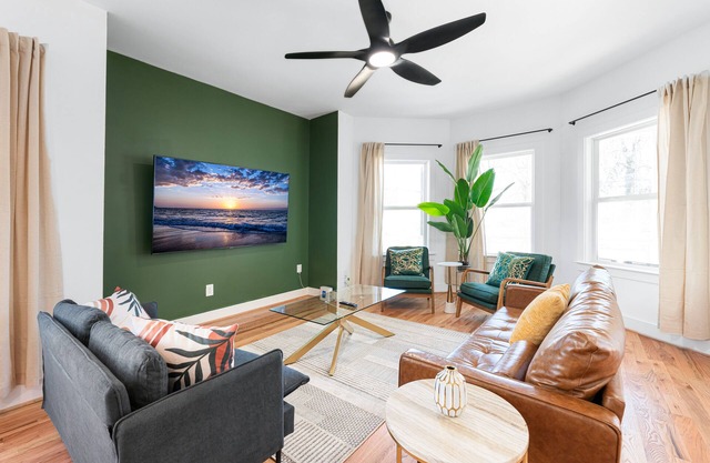 Luxe Living: 4bedroom 3bathroom of Modern Elegance