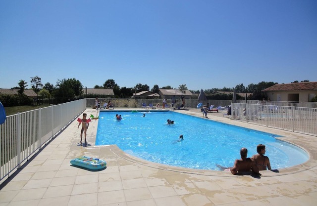 Luxe villa in Les Forges with BBQ Garden