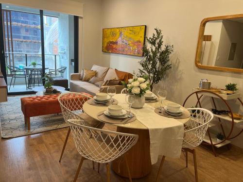 Luxurious 2 Bed Apt W Gym & Pool In Villa Morra