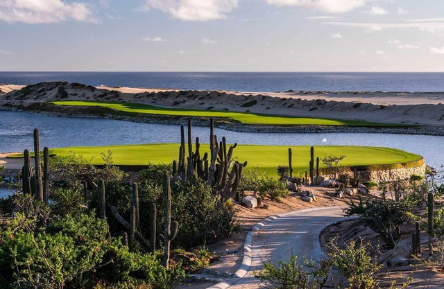 Luxurious 2 Bedrm Presidential Suite in Cabo-Ocean Views, Water Slides, Golf Spa