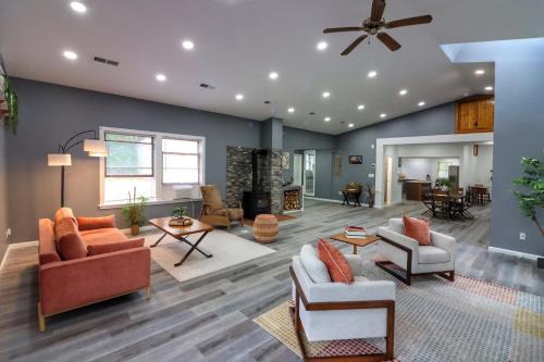 Luxurious 3 Bedroom, 3 Bathroom, Entire Home in Catskill