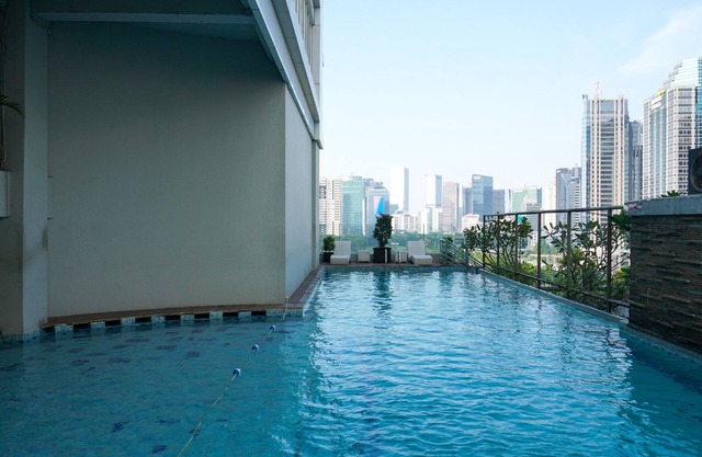 Luxurious 3BR Apartment at FX Residence Sudirman