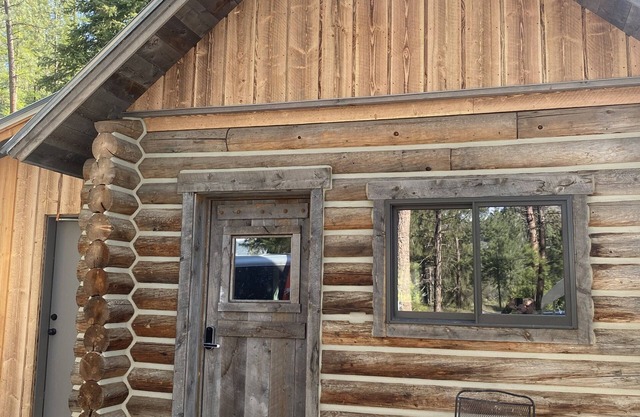 Luxurious and rustic cabin