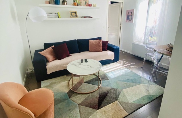 Luxurious & Chic 2-Room Apartment near Paris & Disneyland