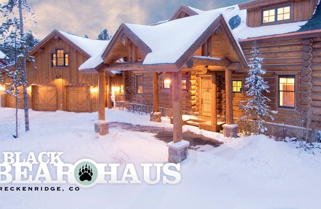 Luxurious Log Home with Pool Table