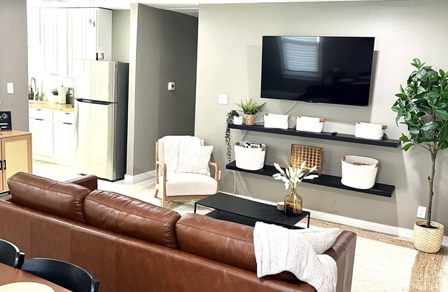 Luxurious retreat for your stay in Waco; all you could want for amenities.