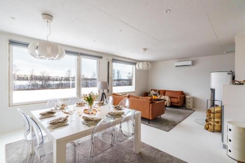 Luxurious Stay Prime Location Hosted by Hygge Host