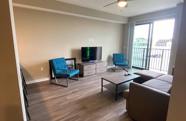 Luxury 2-Bedroom, 1-Bath Unit in Prestigious Neighborhood Coral Gables