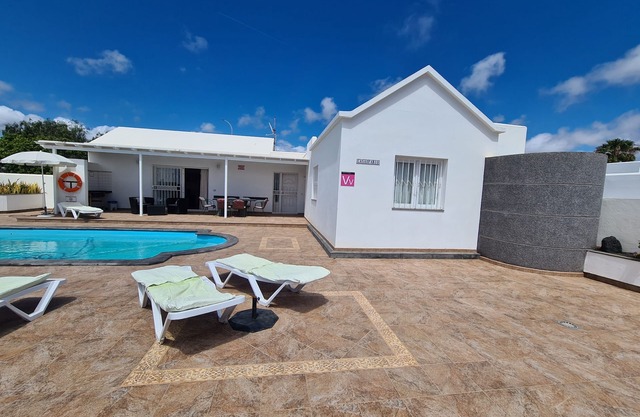 Luxury 3-Bedroom Villa with Private Pool in Los Mojones, Puerto del Carmen (VV)