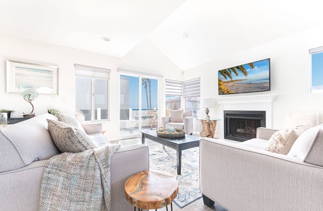 Luxury 4BR Retreat | AC | Balcony & Rooftop Deck with Ocean Views!
