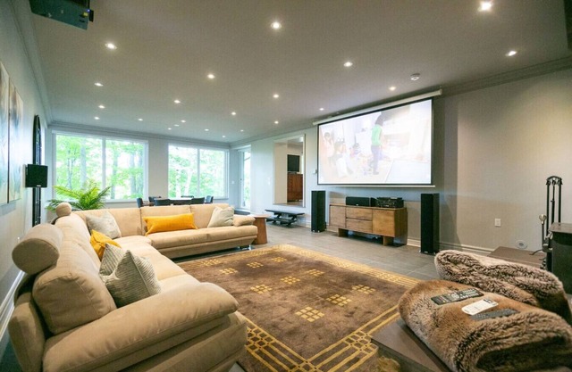 Luxury 4BR Stay with Swim Spa, Golf & Fireplaces