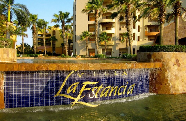 Luxury 5-Star 2BR/3BA Villa La Estancia Condominium 1202 on Medano Beach!