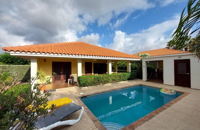 Luxury 6 person villa with private pool