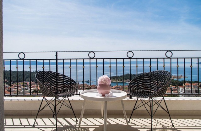 Luxury Apt In Villa Saphir Shared Pool Sea View