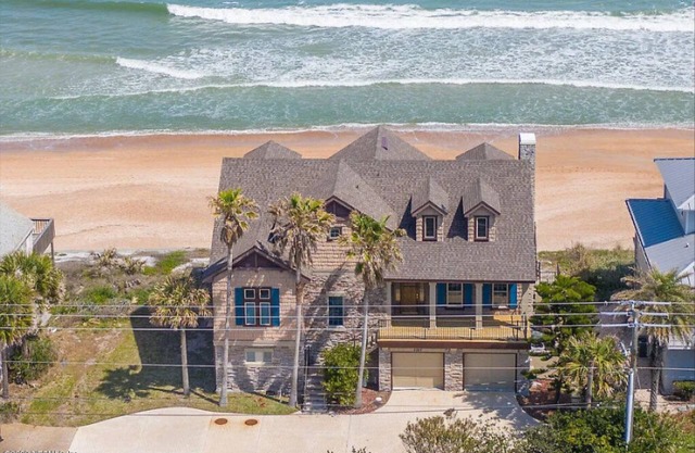 LUXURY BEACHFRONT MANSION 6 BEDROOM