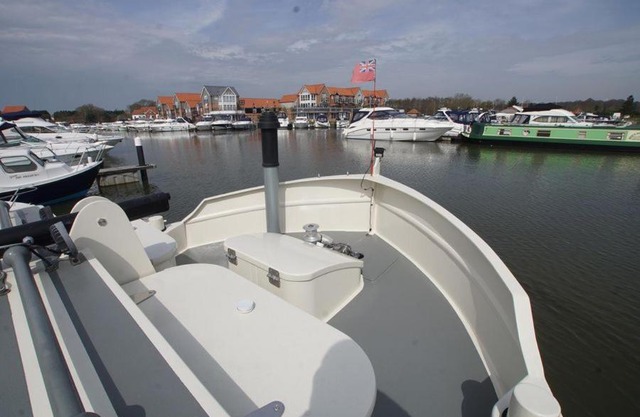 Luxury boats and moorings Goods Way