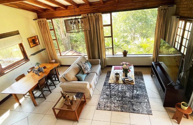 Luxury Boutique Nature Stay! Northcliff - Sunset Views, Solar, Work, Pool