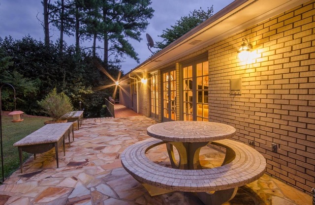 LUXURY CELEBRITY ATLANTA HOME/CALL 3109629940