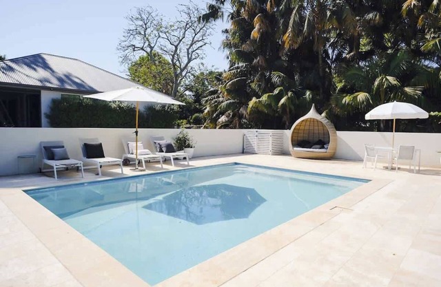 Luxury Coastal Retreat with Heated Pool Bundeena