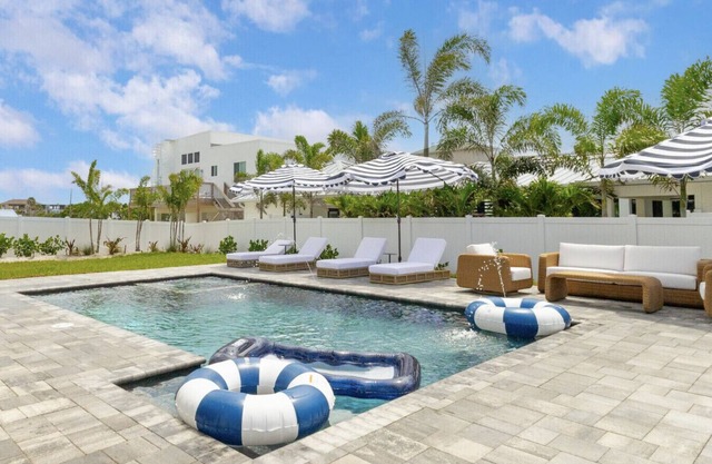 Luxury Cocoa Beach Ocean view Beach House Heated Private Pool, Spa & Beach Access Sleeps 12