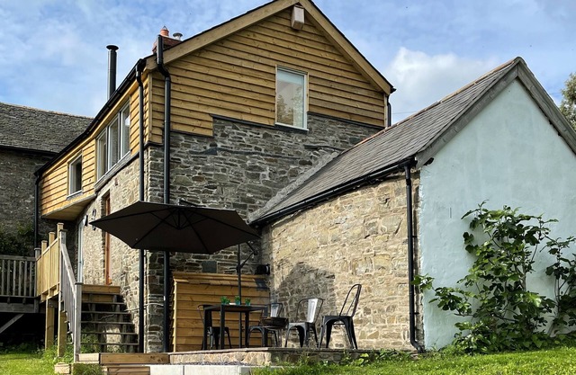 Luxury cosy countryside retreat, great for walkers. Sleeps up to 4.