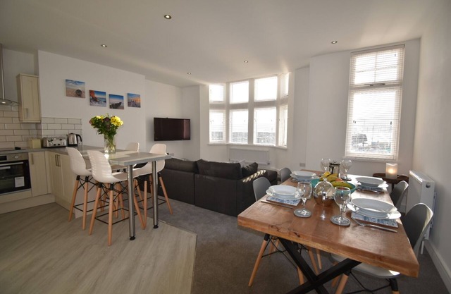 Luxury family friendly holiday home on the Scarborough seafront near Castle