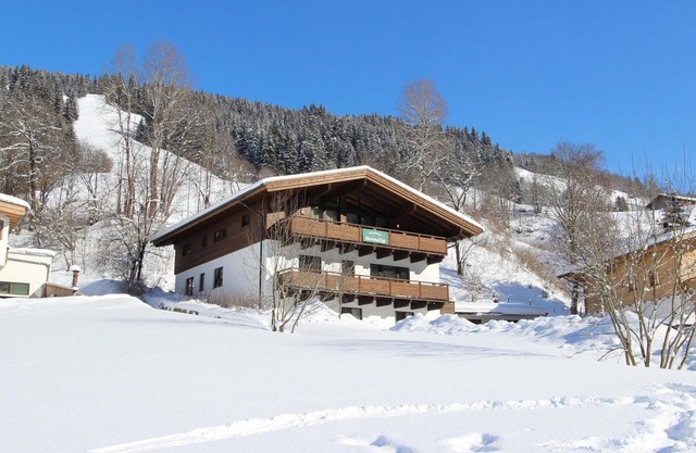 Luxury group accommodation with sauna
