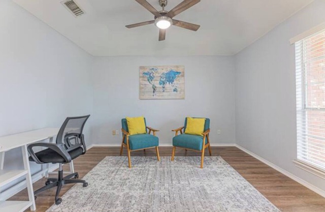 Luxury Harker Hideaway: Relax, Unwind, Explore