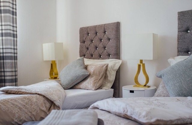 LUXURY HOME - IDYLLIC LOCATION IN CARDIFF