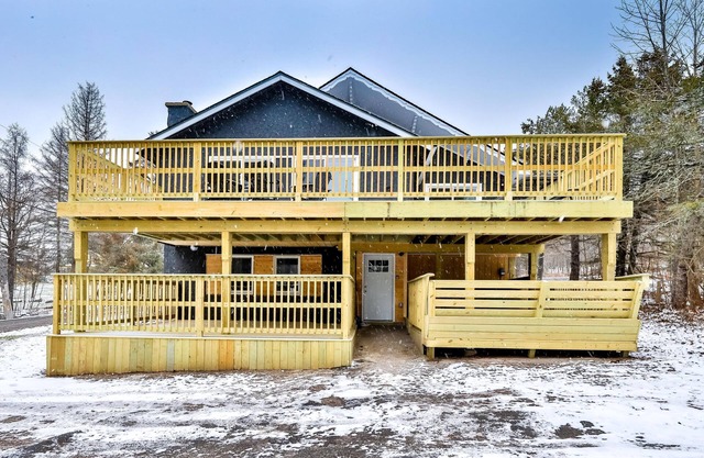 Luxury House Hot Tub, Sauna, Game room