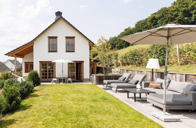 LUXURY HÜTTENZAUBER - chalet feeling with wood-burning stove and sauna