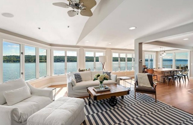 Luxury Lakefront Escape w/Pool & Guest House