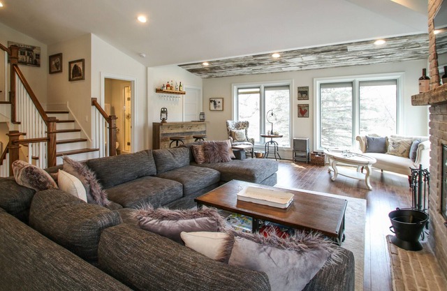 Luxury Lodge-Amazingly Decorated Comfortable AS Condo