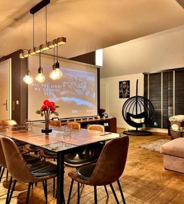 Luxury Loft Duplex Penthouse Of 190m2 & Free Parking !