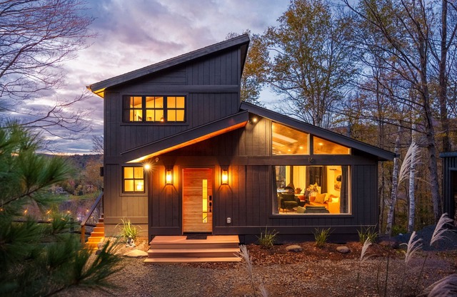 Luxury Modern "Treehouse" w/Spa, Footsteps to Skiing in Hunter Mountain.