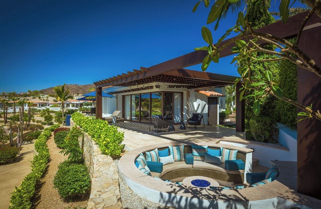 Luxury Ocean View Villa in Palmilla Caleta – Newly Renovated