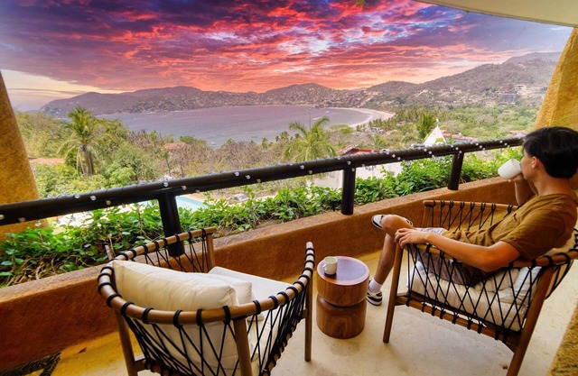 Luxury Oceanfront Retreat at Armadillo Villas