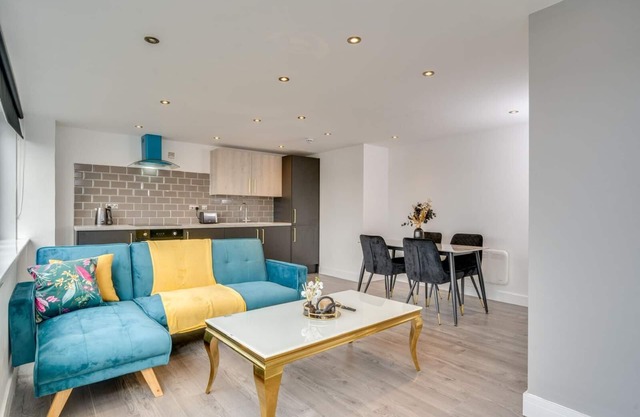 Luxury One Bedroom Apartment
