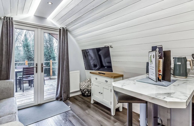 Luxury pod, perfect for two people seeking a romantic and relaxing break.