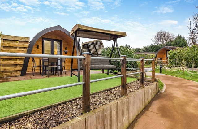 Luxury pod, perfect for two people seeking a romantic and relaxing break.