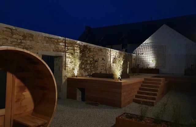 Luxury seaside gîte with cinema room, sauna and outdoor spa