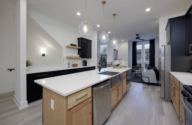 Luxury Superstar Townhome - Large Private Terrace