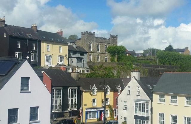 Luxury Town Centre Apartment