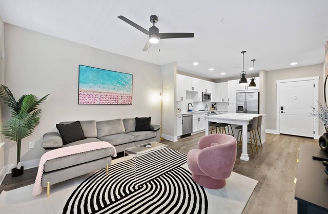 Luxury Tropical 1BR/1BA with Pool & Gym