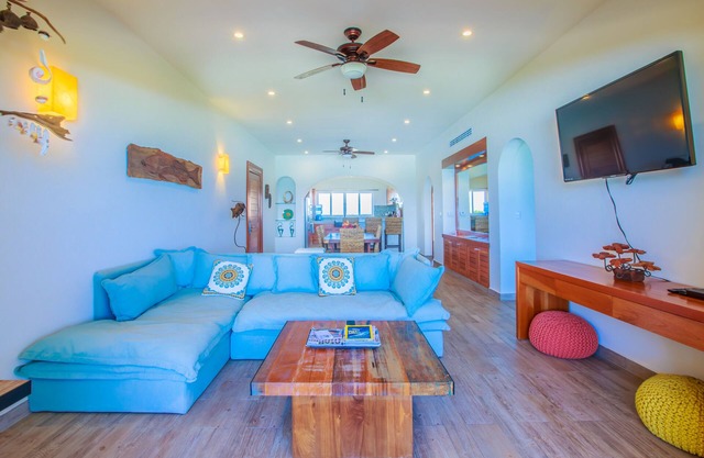 Luxury two bedroom ocean front condo at Isla 33