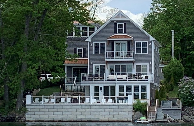 Luxury Vacation Home Private-Lake Winnipesaukee with 50' Dock w outdoor firepit.